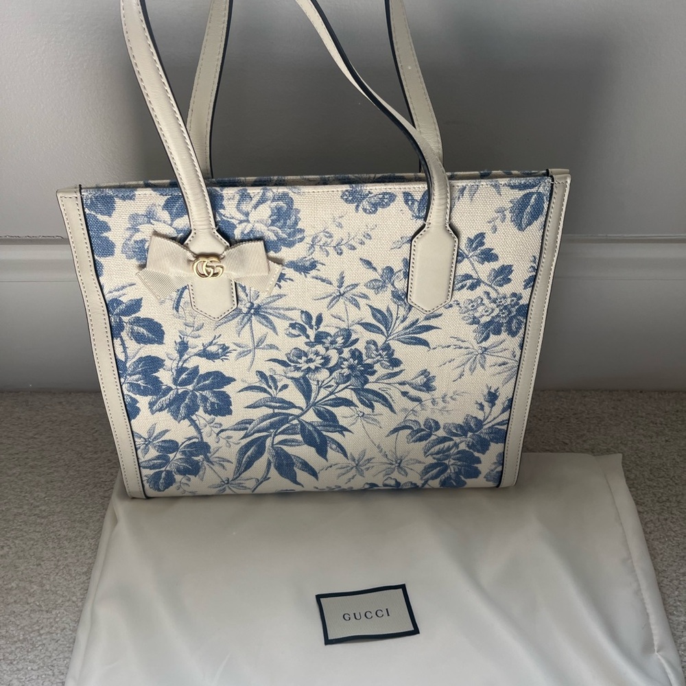 Gucci Blue and Cream Floral Tote Bag like new.